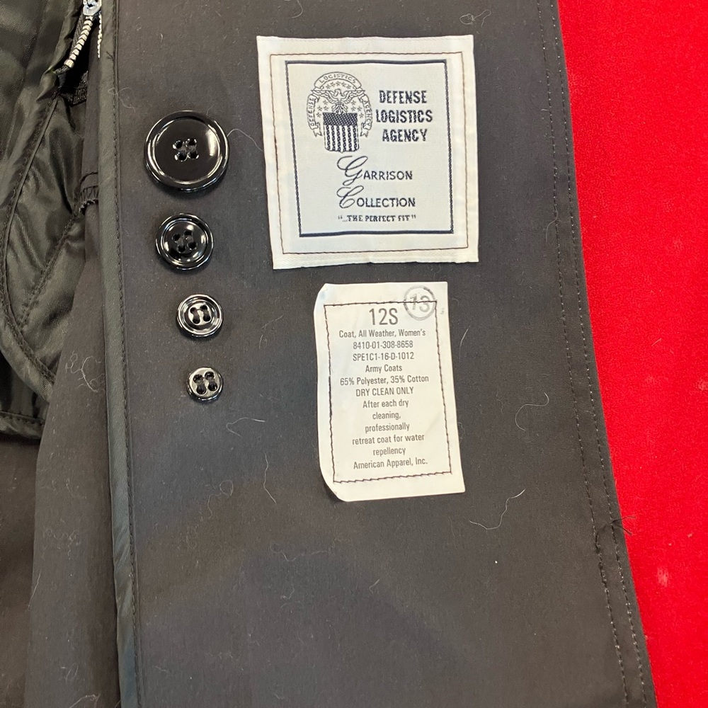 RARE GOVERNMENT ISSUED U.S. MILITARY DLA TRENCH COAT —  GARRISON COLLECTION HEAT